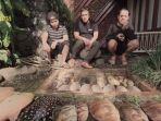 irfan-hakim-saat-melihat-ikan-ikannya-mati-menangis-dan-ucap-istighfar.jpg