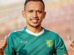 irfan-jaya-jempolaaannn.jpg