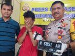 irfan-saat-digelandang-tim-anti-bandit-polsek-sawahan.jpg