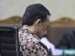 irman-gusman-dituntut-7-tahun-penjara_20170201_132644.jpg