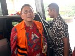 irman-gusman-jalani-pemeriksaan-lanjutan-di-kpk_20161018_140621.jpg