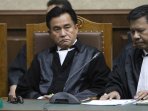 irman-gusman-jalani-sidang-perdana_20161108_122415.jpg