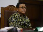 irman-gusman-jalani-sidang-pk_20181031_210429.jpg