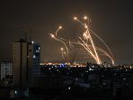 iron-dome-israel-telah-berfungsi-menghadang-serangan-roket-hamas_20231009_102306.jpg