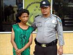 irwan-nekat-bongkar-rumah-orang-untuk-modal-rayakan-tahun-baru_20170102_121337.jpg