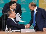 PM Shigeru Ishiba Duduk Saat Jabat Tangan PM Malaysia, Pejabat Kemenlu Jepang Dimarahi Menteri Iwaya