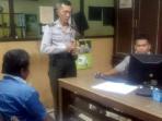 iskandar-lapor-polisi-karena-disiram-air-keras_20161017_145814.jpg