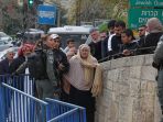 israel-batasi-usia-jamaah-masuki-kompleks-masjid-al-aqsa_20240224_092713.jpg