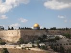 israel-tutup-komplek-masjid-al-aqsa_20231027_134408.jpg