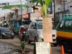 istimewa-jalan-rusak.jpg