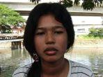 istri-korban-tenggelam-di-kali-sunter.jpg