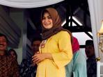 istri-wali-kota-bogor_20151128_033458.jpg