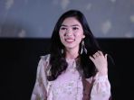 isyana-sarasvati-luncurkan-single-lembaran-buku_20180113_190724.jpg