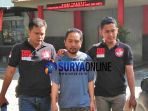 iwan-kurniawan-bapak-yang-tega-menyiksa-anak-kandungnya_20180523_181319.jpg