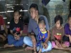 izhak-dan-adik-adiknya_20171221_183351.jpg