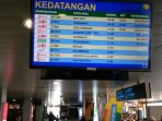 jadwal-keberangkatan-dan-kedatangan-di-bandara-husein-sastranegara-b_20180320_115950.jpg
