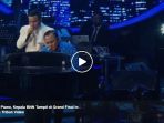 jago-bermain-piano-kepala-bnn-tampil-di-grand-final-indonesian-idol-2018-bersama-judika_20180424_113310.jpg