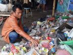 jajang-rahmat-alias-bokser-47-seorang-mantan-preman-sampah_20180209_190534.jpg