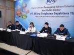 jajaran-pengurus-pt-mitra-angkasa-sejahtera-tbk-baut-saat-rapat-umum.jpg