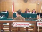 jaksa-kpk-putar-rekaman-percakapan-suparman-dan-annas-terkait-mobil-dinas_20170111_125048.jpg