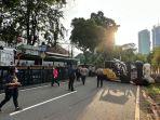 jalan-depan-kantor-kpu-ditutup-jelang-penetapan-prabowo-subianto-presiden-terpilih-pilpres-2024.jpg