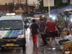 jalan-di-badan-jalan-semerawut_20190212_005244.jpg