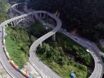 jalan-kelok-9-sumatera-barat_20170609_143351.jpg