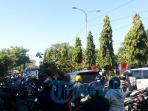 jalan-menuju-sanur-macet-total_20150409_104550.jpg