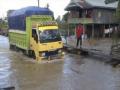 jalan-poros-bone-wajo-terendam-air.jpg