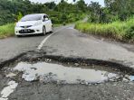 jalan-rusak-di-perbatasan-majalengka-dan-ciamis_20230507_220845.jpg
