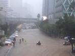jalan-thamrin-tenggelam_20150209_135659.jpg