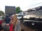 jalur-arteri-kota-cilegon-menuju-pelabuhan-merak-macet-parah.jpg