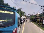 jalur-cigudeg-jasinga-bogor-diperbaiki-kemacetan-terjadi-1-km.jpg