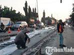jalur-jalan-nasional-surabaya-lamongan-di-ruas-pucuk-babat-mulai-dikerjakan-dan-macet.jpg