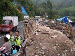 jalur-puncak-retak.jpg