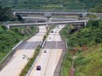 jalur-tol-cisumdawu-lancar_20220504_165145.jpg