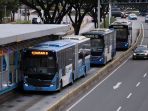 jam-operasional-trans-jakarta-dibatasi-selama-psbb-berlaku_20200408_211019.jpg