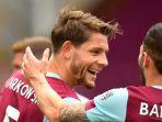 james-tarkowski-pemain-yang-diincar-newcastle.jpg