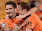 jamie-maclaren-tigagolll_20160314_005239.jpg