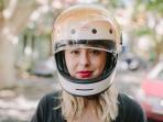jangan-biarkan-helm-terpasang-di-spion-motor_20160506_211808.jpg