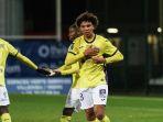 janis-antiste-penyerang-berusia-18-tahun-asal-toulouse-tim-divisi-dua-prancis-ligue-2.jpg