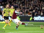 jarrod-bowen-cetak-gol-tendangan-jauh.jpg