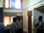 jasad-akhmad-febrianto-tergantung-di-dalam-rumah-mewah-gegerkan-warga_20151230_100751.jpg