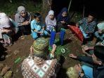 jasad-kepala-dusun-katangka-desa-karama-kecamatan-rilau-ale.jpg