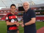 javier-chicharito-hernandez-bayer-leverkusen_20150901_121645.jpg