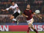 javier-hernandez-kostas-manolas_20151105_040009.jpg