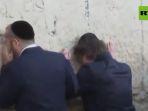 javier-milei-di-tembok-ratapan.jpg