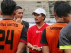 jaya-hartono-di-sragen-united_20170801_194148.jpg