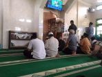 jemaah-masjid-annur-bandar-lampung_20180518_114255.jpg