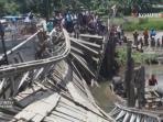 jembatan-ambruk_20161031_234906.jpg